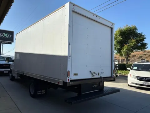 More photos of 2019 GMC Savana 3500 Work Van at AutoXit, CA