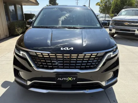 More photos of 2022 Kia Carnival SX at AutoXit, CA