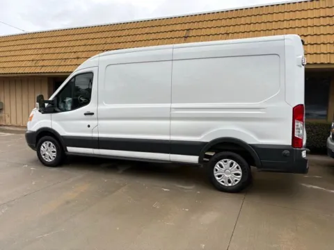 More photos of 2018 Ford Transit-250 at AutoXit, CA