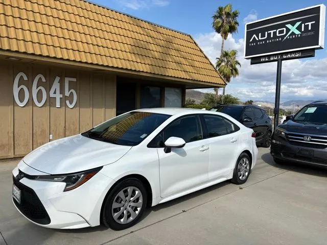 White 2022 Toyota Corolla LE for sale in Riverside, CA