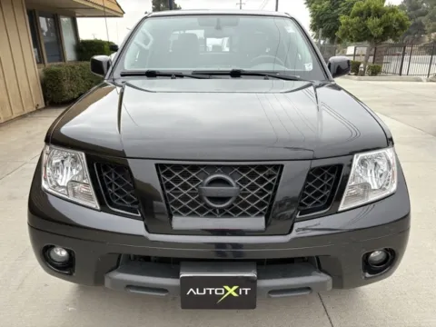 Photos of 2020 Nissan Frontier SV for sale in Riverside, CA at AutoXit