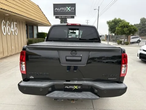 More photos of 2020 Nissan Frontier SV at AutoXit, CA