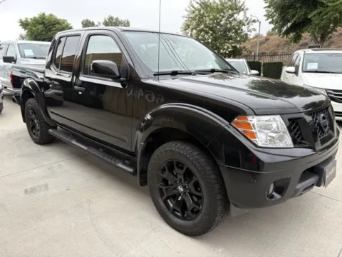 More photos of 2020 Nissan Frontier SV at AutoXit, CA