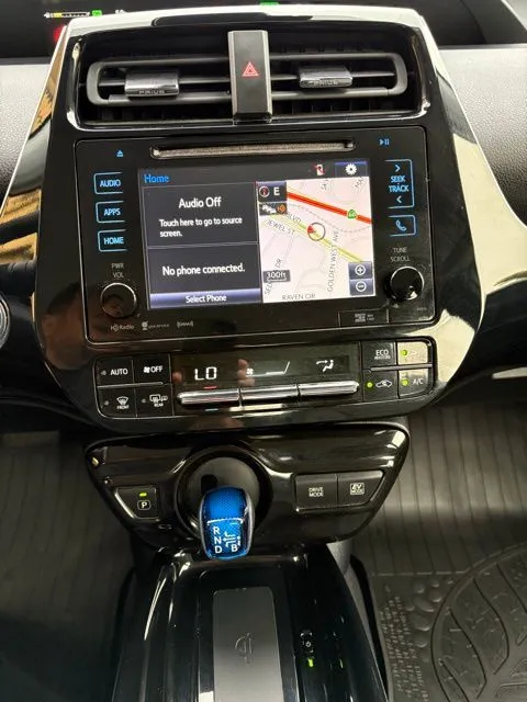 2017 Toyota Prius Three Touring - Photo 13