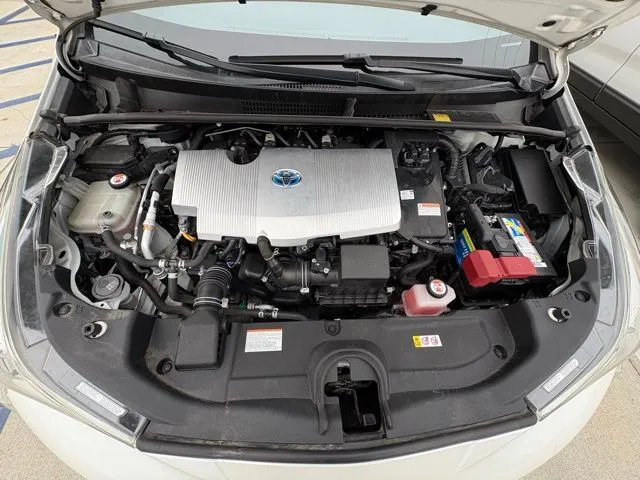 2017 Toyota Prius Three Touring - Photo 23