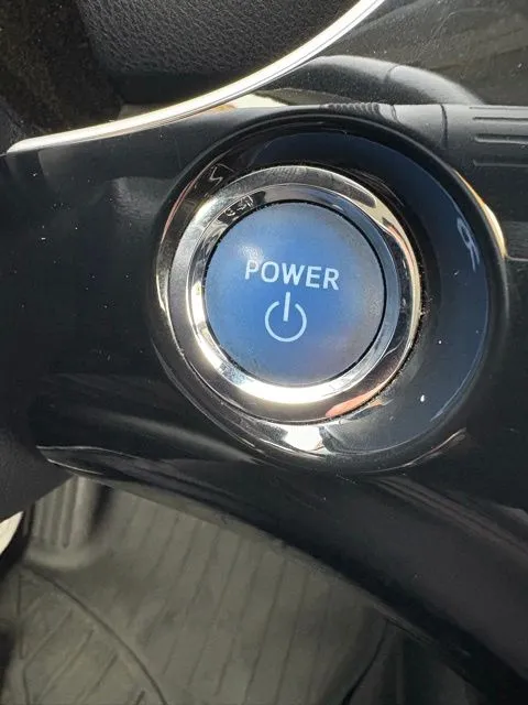 2017 Toyota Prius Three Touring - Photo 12