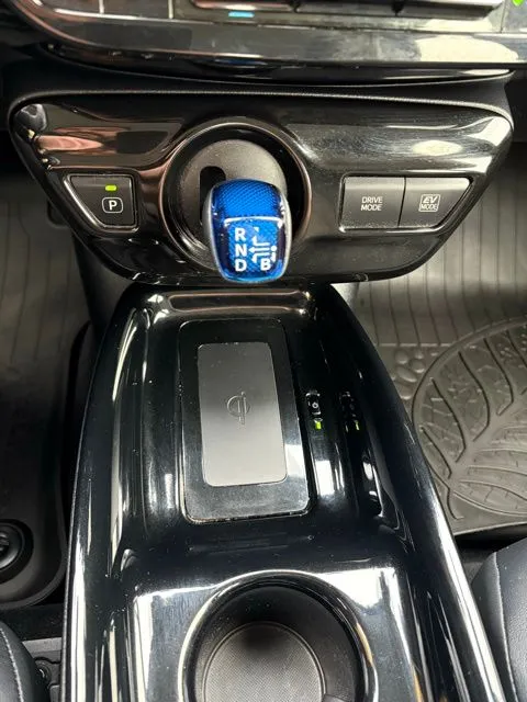 2017 Toyota Prius Three Touring - Photo 14