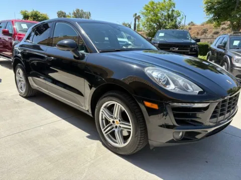 Photos of 2017 Porsche Macan for sale in Riverside, CA at AutoXit