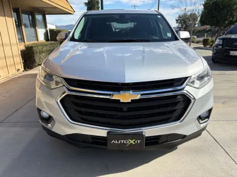 Photos of 2019 Chevrolet Traverse LT for sale in Riverside, CA at AutoXit
