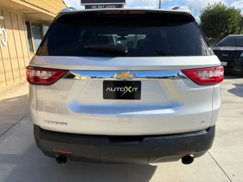 More photos of 2019 Chevrolet Traverse LT at AutoXit, CA