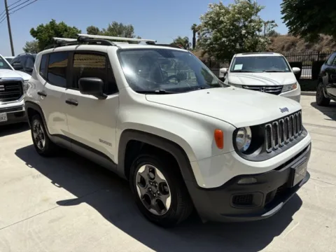 More photos of 2017 Jeep Renegade Sport at AutoXit, CA