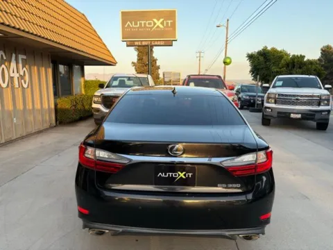 More photos of 2017 Lexus ES 350 at AutoXit, CA