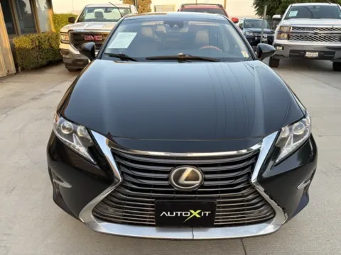 Another view of 2017 Lexus ES 350 for sale in Riverside, CA at AutoXit