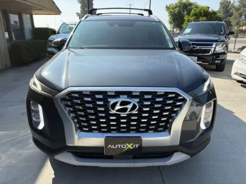 Another view of 2020 Hyundai Palisade SEL for sale in Riverside, CA at AutoXit