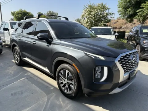 Photos of 2020 Hyundai Palisade SEL for sale in Riverside, CA at AutoXit