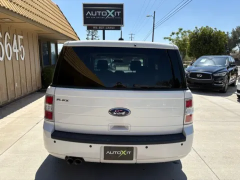 Another view of 2010 Ford Flex SE for sale in Riverside, CA at AutoXit