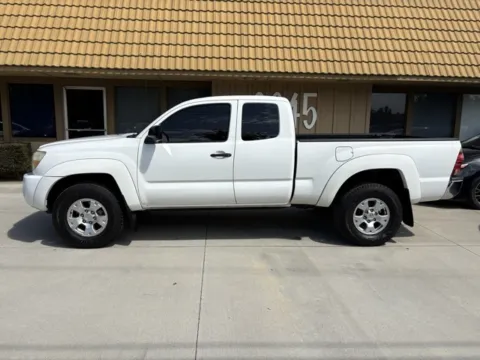 Another view of 2005 Toyota Tacoma PreRunner for sale in Riverside, CA at AutoXit