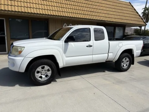 More photos of 2005 Toyota Tacoma PreRunner at AutoXit, CA