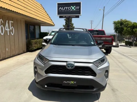 More photos of 2019 Toyota RAV4 Hybrid XLE at AutoXit, CA