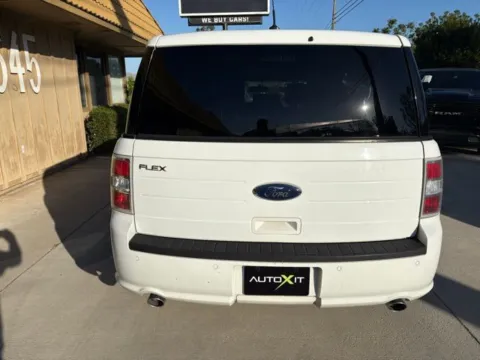 More photos of 2014 Ford Flex SE at AutoXit, CA