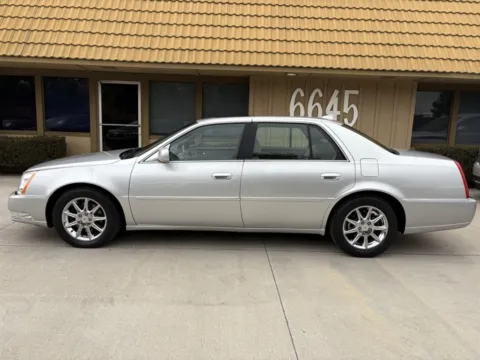More photos of 2010 Cadillac DTS at AutoXit, CA