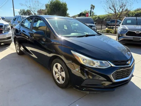 More photos of 2018 Chevrolet Cruze LS at AutoXit, CA