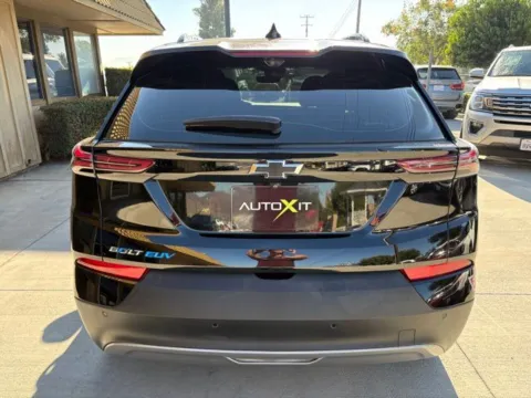More photos of 2023 Chevrolet Bolt EUV Premier at AutoXit, CA