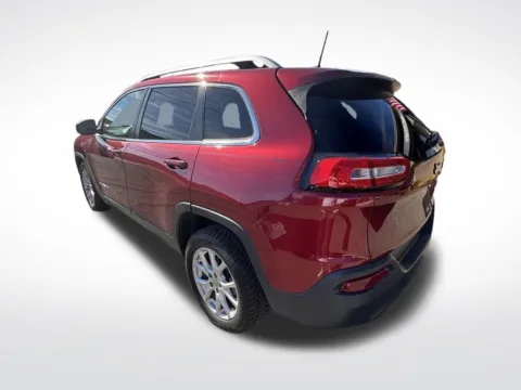 More photos of 2016 Jeep Cherokee Latitude at Pinnacle Motor Company LKN, NC