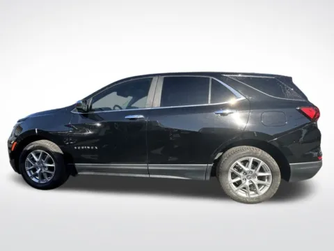 More photos of 2022 Chevrolet Equinox LT at Pinnacle Motor Company LKN, NC