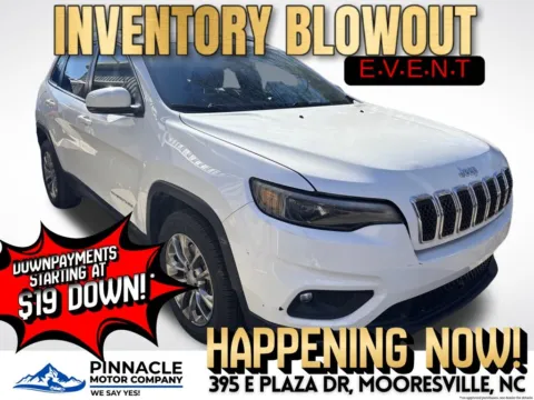 White 2021 Jeep Cherokee Latitude Plus for sale in Mooresville, NC