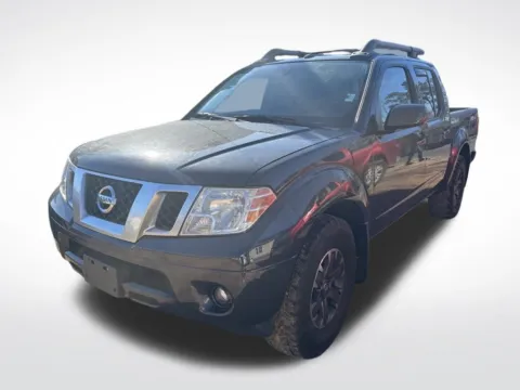 More photos of 2014 Nissan Frontier PRO-4X at Pinnacle Motor Company LKN, NC