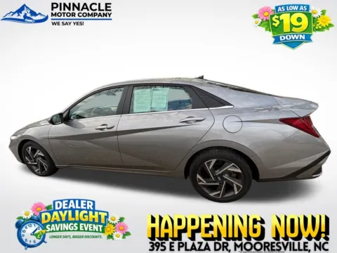 More photos of 2025 Hyundai Elantra SEL Convenience at Pinnacle Motor Company LKN, NC
