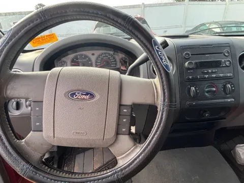 More photos of 2007 Ford F-150 XLT at Pinnacle Motor Company LKN, NC