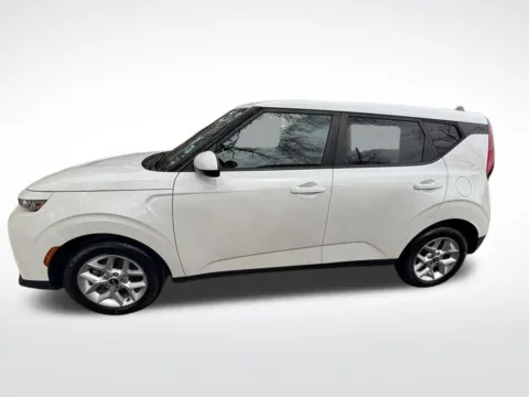 More photos of 2021 Kia Soul S at Pinnacle Motor Company LKN, NC