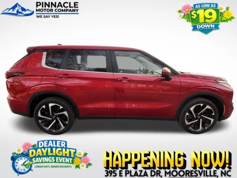 Photos of 2024 Mitsubishi Outlander SE for sale in Mooresville, NC at Pinnacle Motor Company LKN
