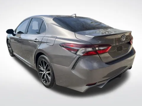 More photos of 2022 Toyota Camry SE at Pinnacle Motor Company LKN, NC