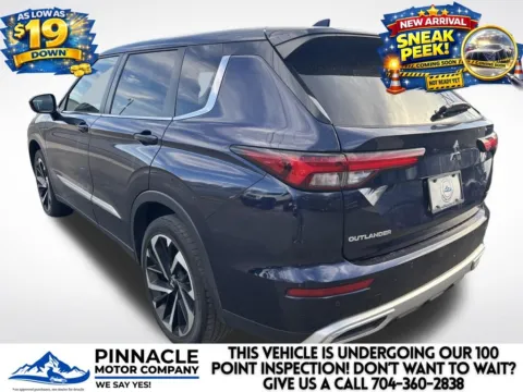 More photos of 2022 Mitsubishi Outlander SE at Pinnacle Motor Company LKN, NC