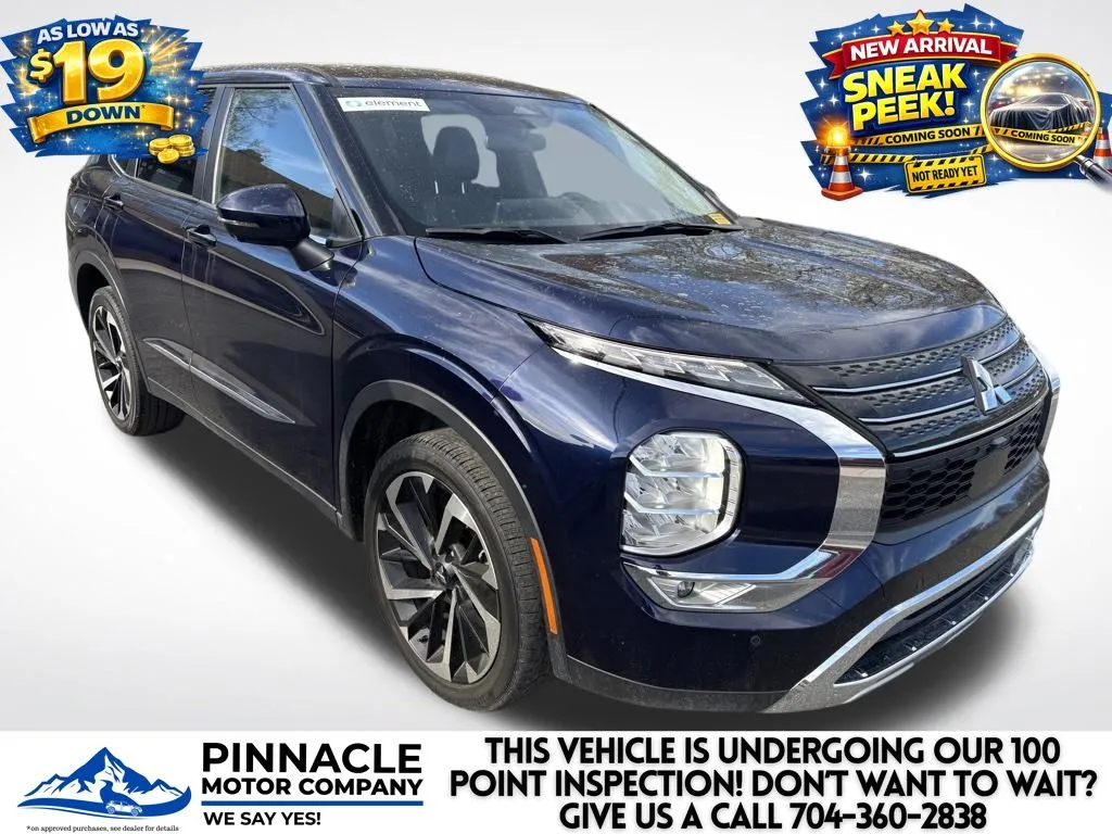 Blue 2022 Mitsubishi Outlander SE for sale in Mooresville, NC