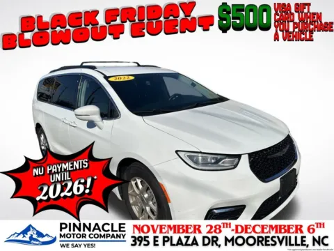 White 2022 Chrysler Pacifica Touring L for sale in Mooresville, NC