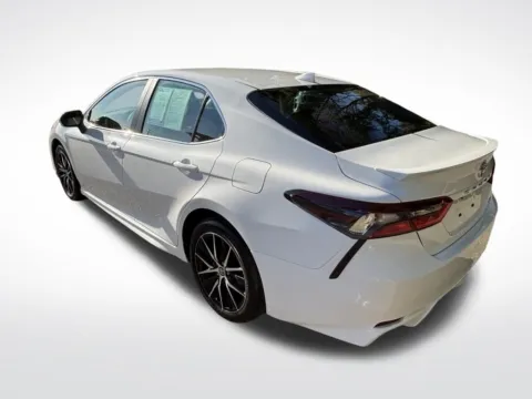 More photos of 2024 Toyota Camry SE at Pinnacle Motor Company LKN, NC
