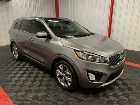 More photos of 2018 Kia Sorento SX at Oakley Auto World, MO