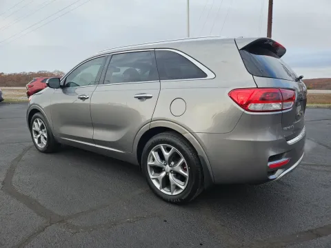 Photos of 2018 Kia Sorento SX for sale in Branson West, MO at Oakley Auto World