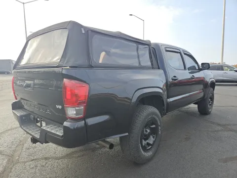 More photos of 2018 Toyota Tacoma SR at Oakley Auto World, MO
