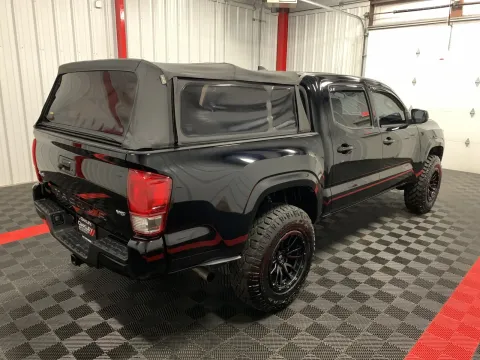 More photos of 2018 Toyota Tacoma SR at Oakley Auto World, MO