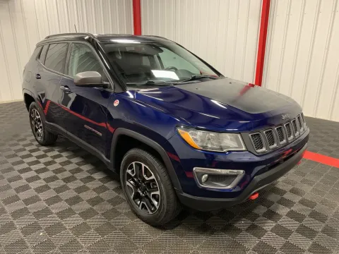 More photos of 2019 Jeep Compass Trailhawk at Oakley Auto World, MO