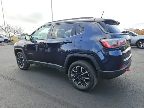 Photos of 2019 Jeep Compass Trailhawk for sale in Branson West, MO at Oakley Auto World
