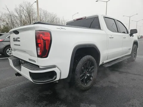 More photos of 2021 GMC Sierra 1500 Elevation at Oakley Auto World, MO