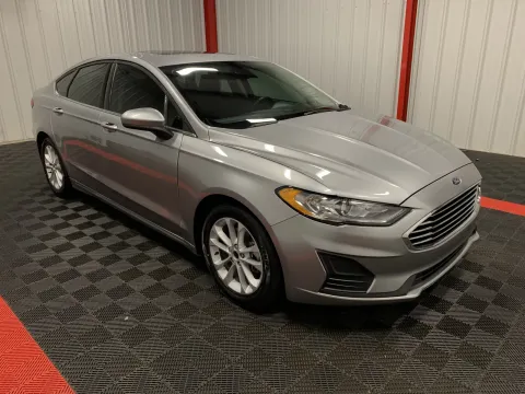 More photos of 2020 Ford Fusion SE at Oakley Auto World, MO