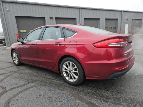 Photos of 2019 Ford Fusion SE for sale in Branson West, MO at Oakley Auto World