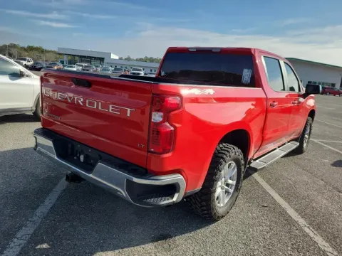 More photos of 2021 Chevrolet Silverado 1500 LT at Oakley Auto World, MO